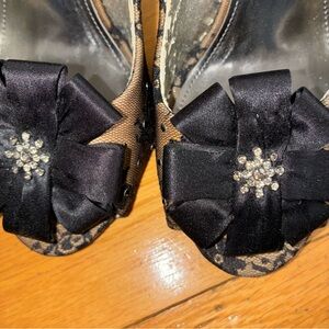 Black and Tan Lace Bow Heels